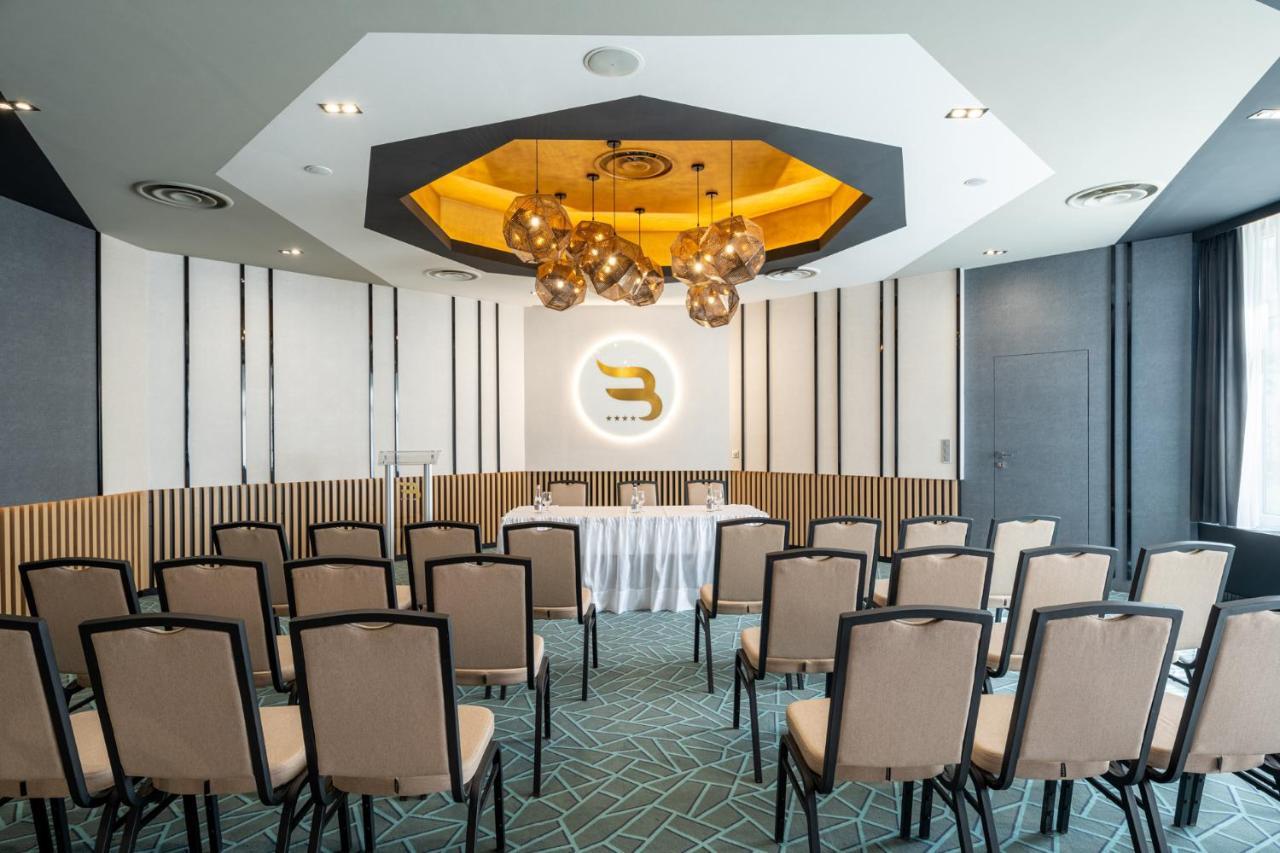 Hotel Bodrog Wellness & Elix Spa Шарошпатак Екстер'єр фото