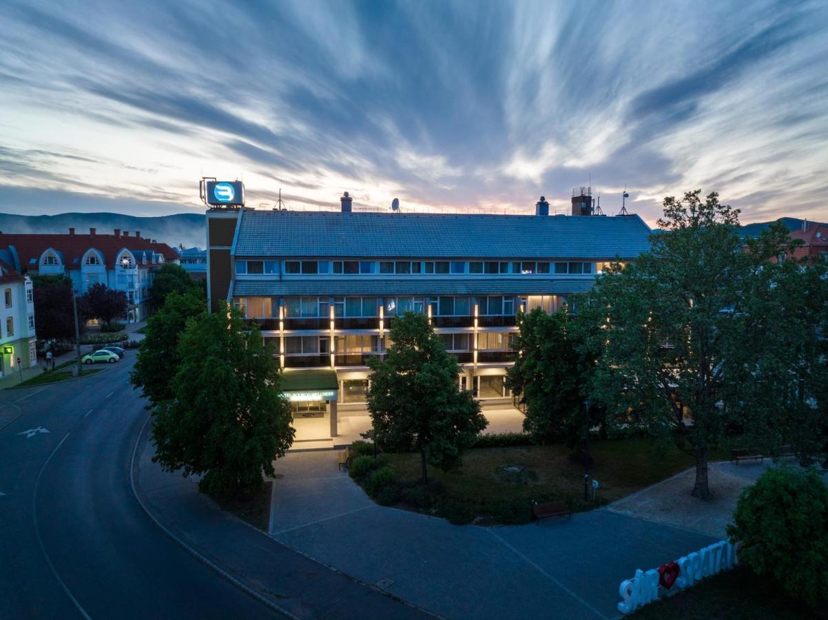 Hotel Bodrog Wellness & Elix Spa Шарошпатак Екстер'єр фото