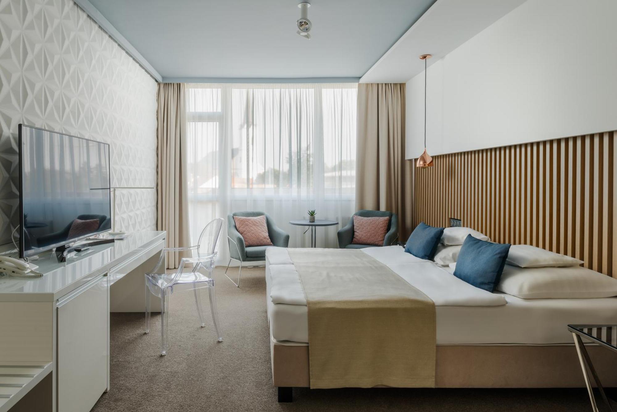 Hotel Bodrog Wellness & Elix Spa Шарошпатак Екстер'єр фото